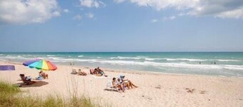 Oceanfront 5. kerros. 1 kuukauden min oleskelu. Hinnat eivät sisällä VRBO-käsittelymaksua