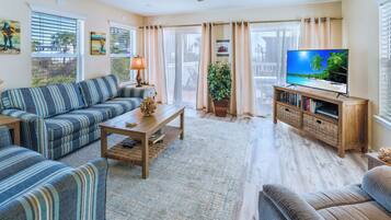 TV connectée, jeux vidéo, lecteur de DVD, livres