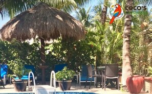 Outdoor pool, sun loungers - Cocos Cabañas Playa del Carmen Adults only (Playa del Carmen)
