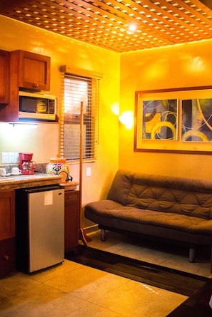 Junior Suite Verde | Mini fridge