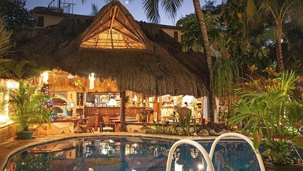 Outdoor pool, pool loungers - Cocos Cabañas Playa del Carmen Adults only (Playa del Carmen)