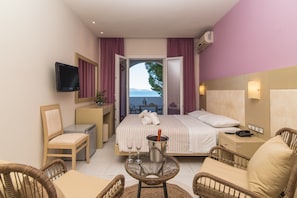 Standard Room, Sea View | Minibar, in-room safe, free WiFi, bed sheets - Porto Koukla Beach Hotel (Zakynthos)