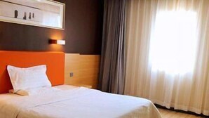 Room - 7 Days Inn (Dongguan)