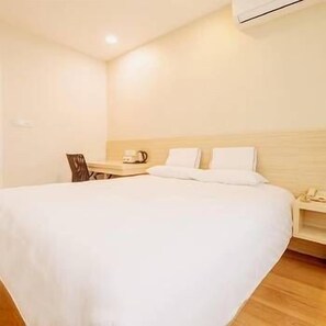Room - Hanting Express (Shanghai)