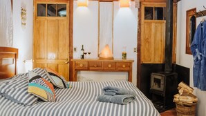 Cabin, 1 Bedroom, Mountainside | 3 bedrooms, down duvets, blackout curtains, free WiFi - Valle de Montañas (San José de Maipo)