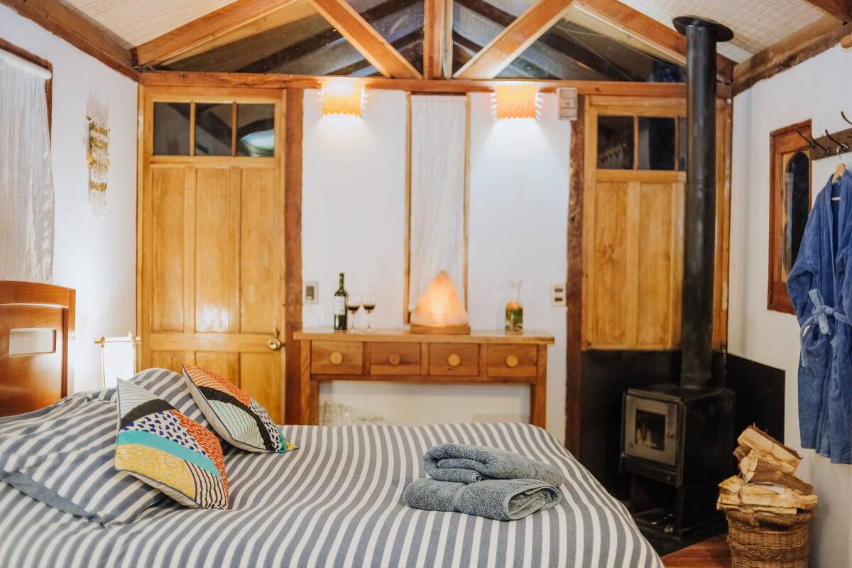 Cabin, 1 phòng ngủ, cạnh núi | 3 phòng ngủ, chăn bông, màn/rèm cản sáng 
