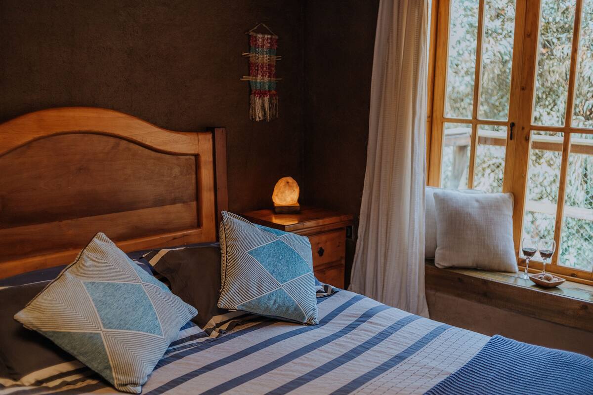Cabin, 3 phòng ngủ, hiên, quang cảnh núi | 3 phòng ngủ, chăn bông, màn/rèm cản sáng 