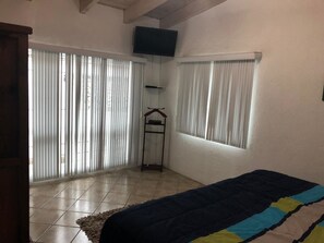 Nhà cơ bản, 2 phòng ngủ, phù hợp cho người khuyết tật, hút thuốc | 2 phòng ngủ, bộ trải giường 