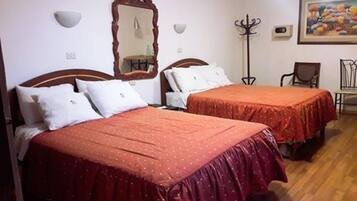 Frigobar, escrivaninha, Wi-Fi de cortesia