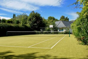 Sport court - The Nook County Dublin (Shankill)