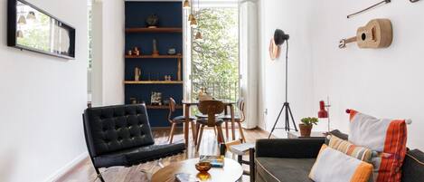 Smart TV, books, music library, video library
