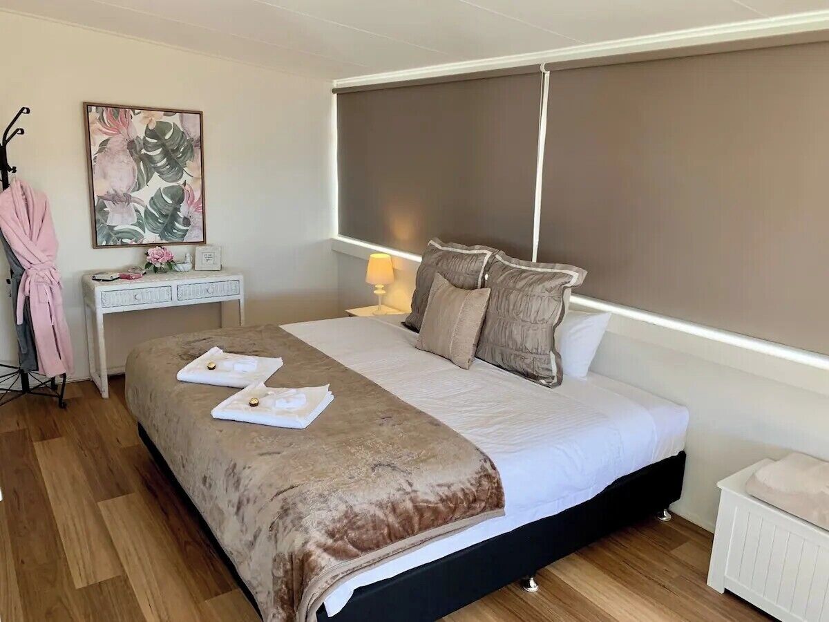 2 soverom, strykejern/-brett, wi-fi (inkludert) og sengetøy