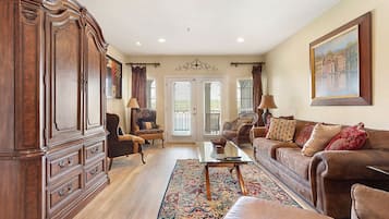 Smart TV, chimenea, Netflix y reproductor de DVD