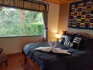 1 chambre, matelas mémoire de forme, coffres-forts dans les chambres