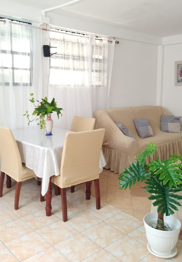 Interior - Simple Living: Live Like A Local (Mount Helicon)