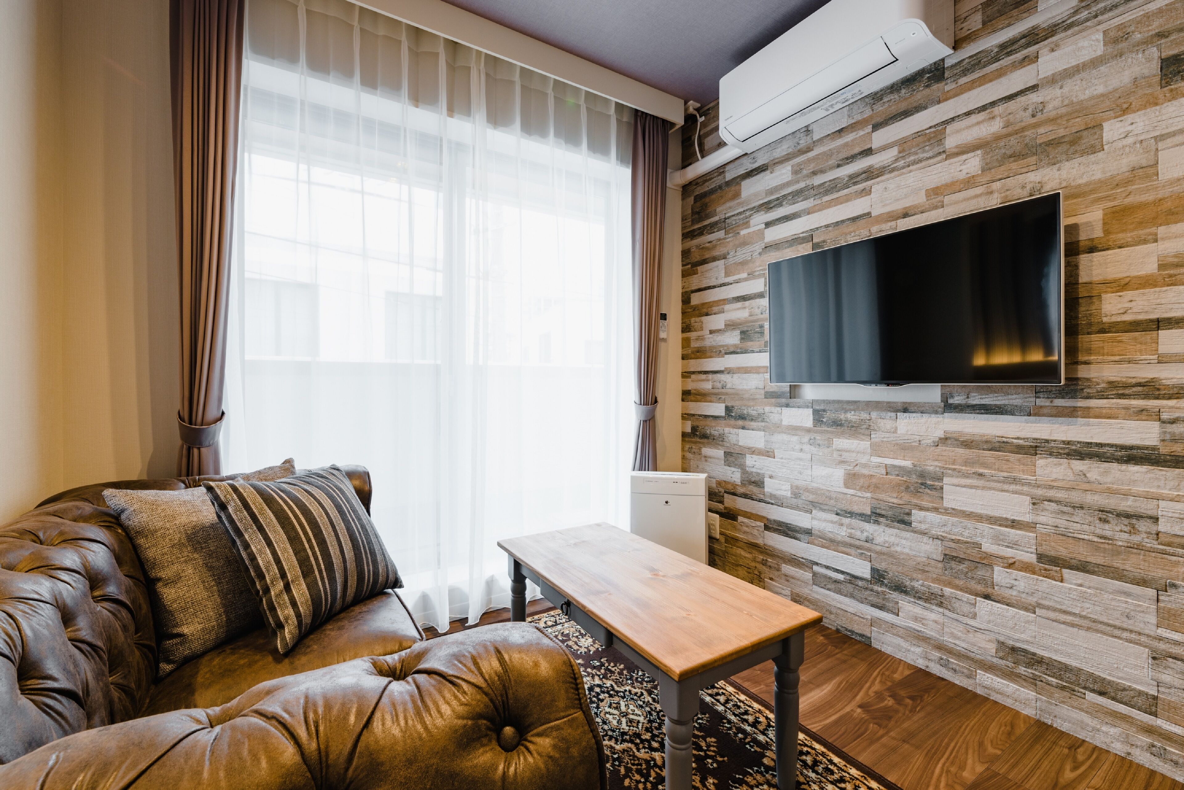 Standard A Non-Smoking | Living area | Tablet