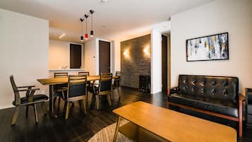 Executive B Non-Smoking | Living area | Tablet