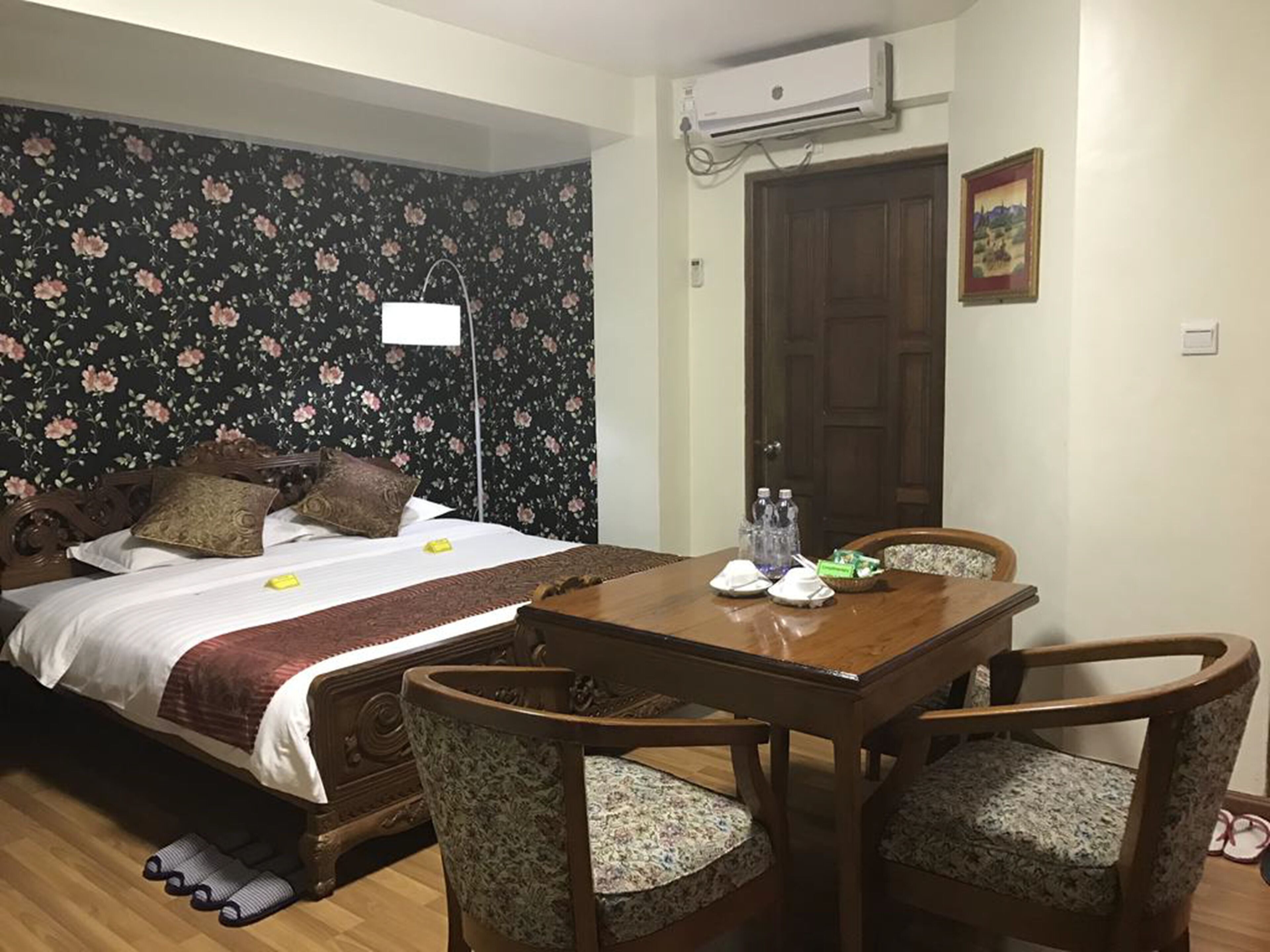 minibar, in-room safe, desk, blackout curtains