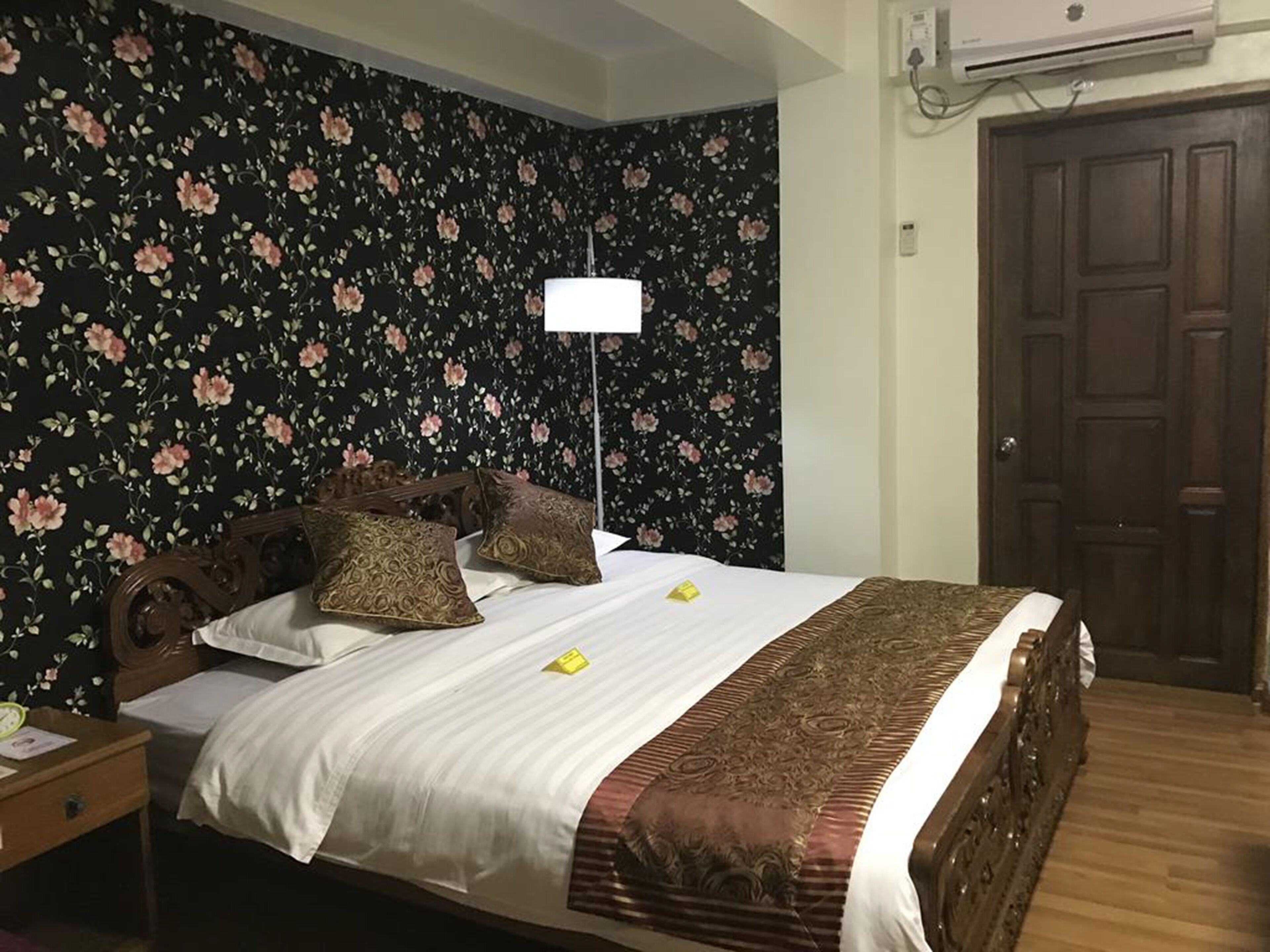 minibar, in-room safe, desk, blackout curtains