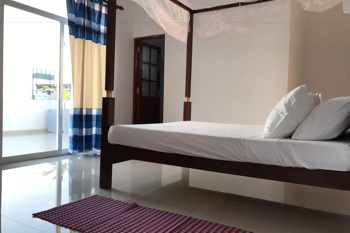 Superior Double Room | Iron/ironing board, free WiFi, bed sheets