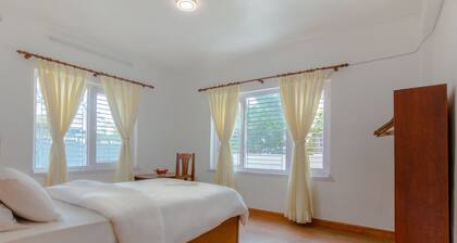 Lemon Tree Apartment and Homestay