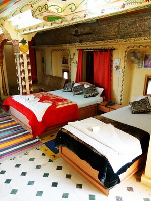 6 chambres, minibar, coffres-forts dans les chambres