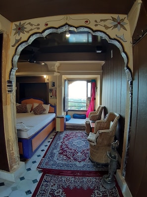 Deluxe AC Room | Courtyard view - Hotel Paradise (Jaisalmer)