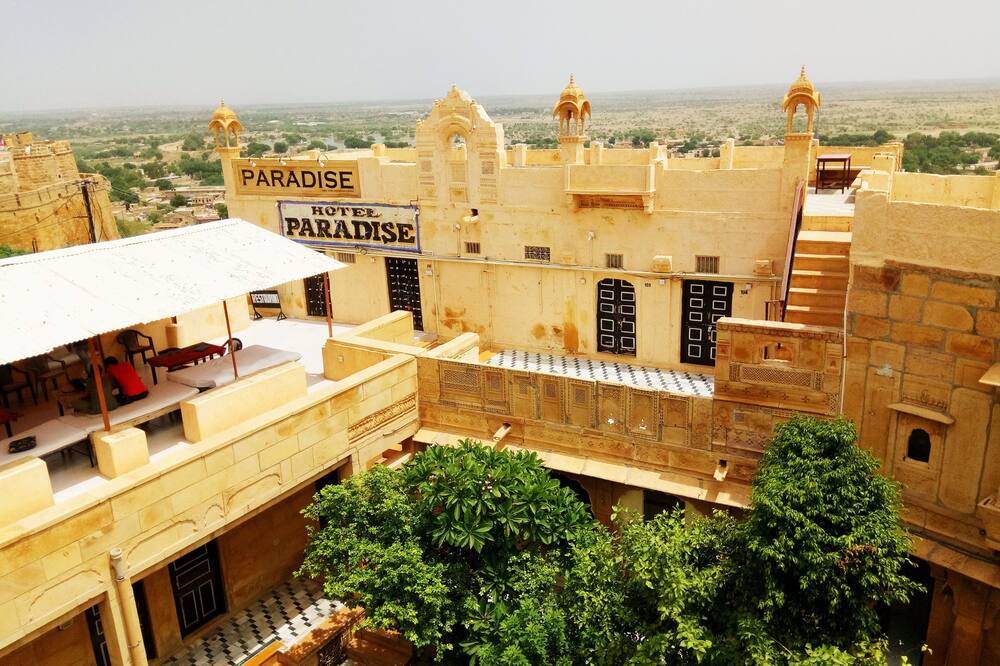 Hotel Paradise