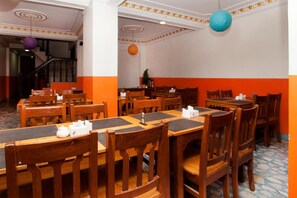 Restaurant - Kathmandu Regency Hotel (Kathmandu)