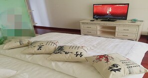 Escrivaninha, cortinas blackout, Wi-Fi de cortesia