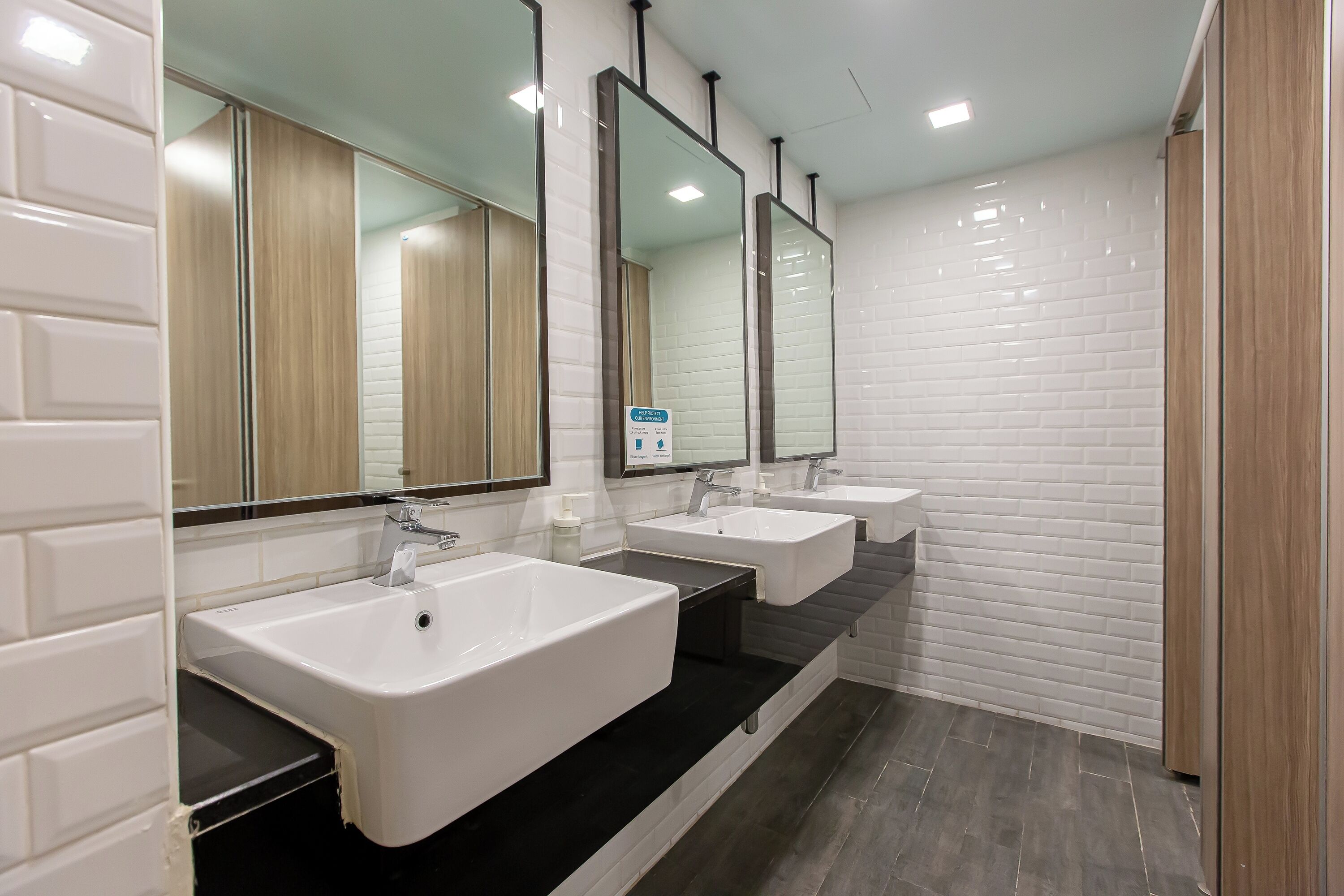 family room with 8 bed with private bath | bathroom | shower, hair dryer, towels, soap