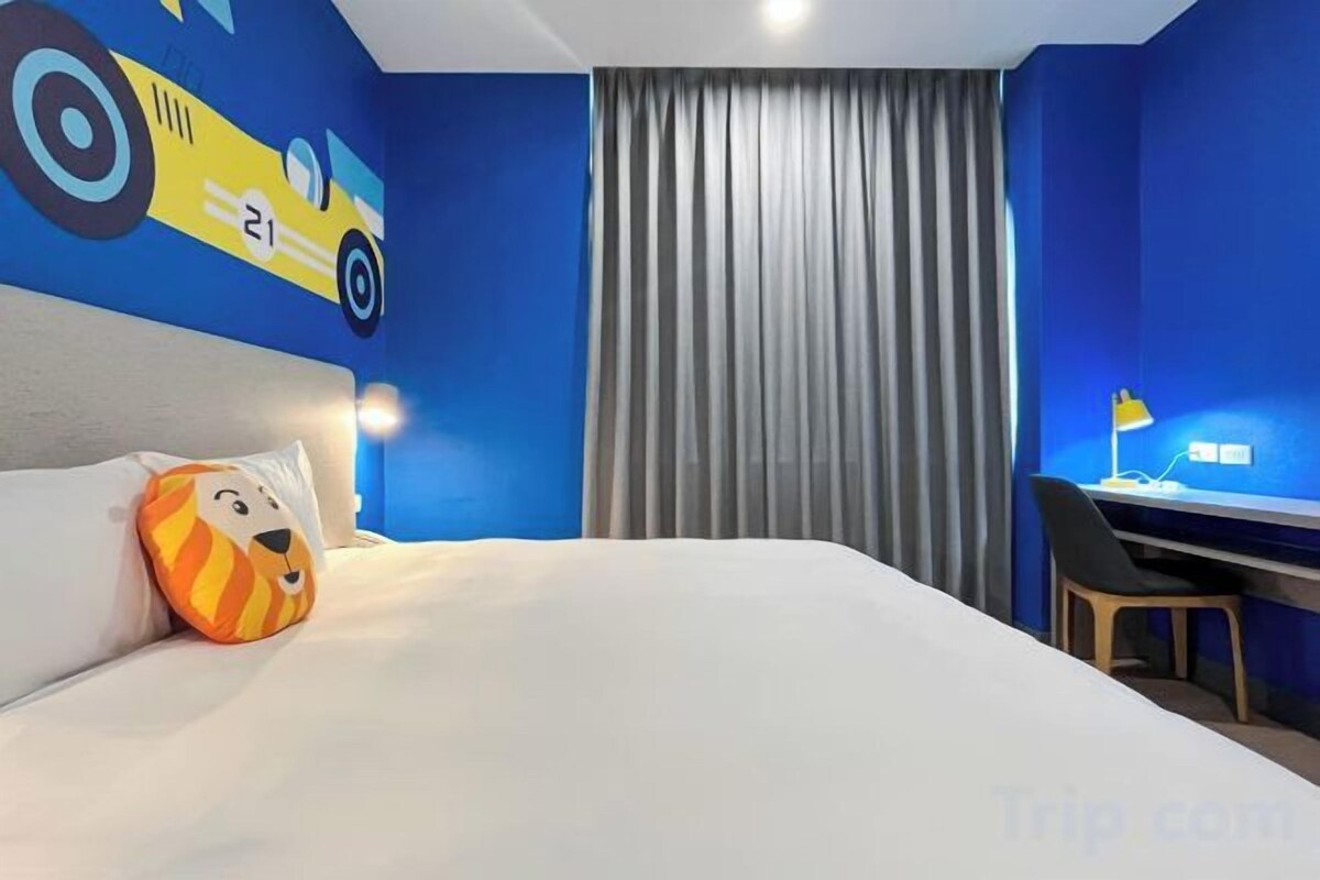 In-room safe, desk, blackout curtains, free cots/infant beds