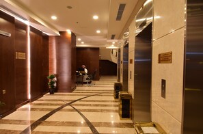 Interior detail - Zaha Al Munawara Hotel (Madinah)