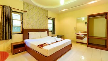 Chambre Double Standard, 1 lit double, non-fumeurs | Wi-Fi gratuit, draps fournis