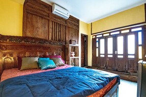 Habitación clásica, 1 cama Queen size, para no fumadores | Escritorio y wifi gratis 