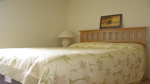 Family Villa, Private Pool, Garden Area | 4 bedrooms, laptop workspace, iron/ironing board, bed sheets - Ahr96 - Tuscan Hills - 4 Bed 3 Baths Villa (Davenport)