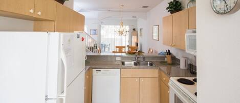 家庭聯排別墅, 陽台, 花園 | 公共廚房 | 電冰箱、微波爐、烤箱