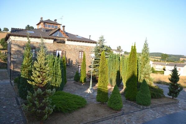 Khuôn viên nơi lưu trú