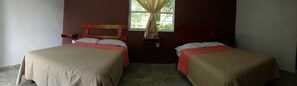 Grand-Doppelzimmer, 1 Schlafzimmer | Wohnbereich | 32-Zoll-LCD-Fernseher mit Kabelempfang, Fernseher
