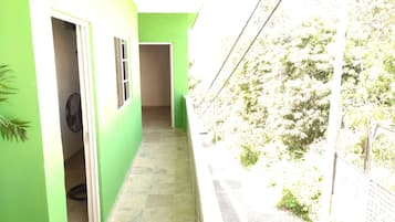 Pintu masuk hartanah
