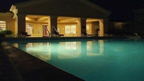 Outdoor pool, pool umbrellas, pool loungers - Tr813 - Terrace Ridge - 2 Bed 2 Baths Condo (Davenport)