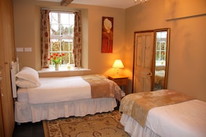 村舍, 多张床, 无烟房 | 6 多间卧室、熨斗/熨衣板、折叠床/加床（额外收费）、免费 WiFi