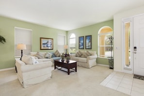 Family Villa, Garden Area | Lobby sitting area