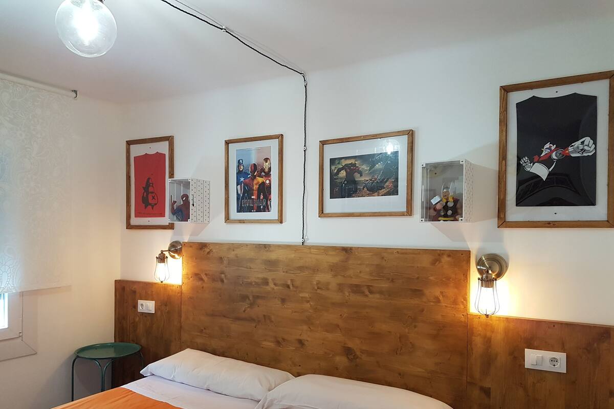 Quarto duplo | Ferros/tábuas de passar roupa, Wi-Fi de cortesia