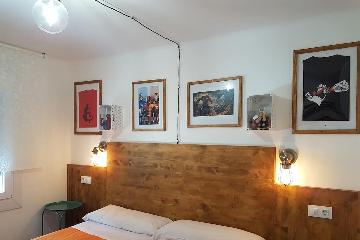 Twin Room | Individually decorated, individually furnished, iron/ironing board