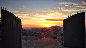 Mountain view - The African House (Tolox)