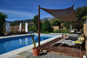 Outdoor pool - The African House (Tolox)