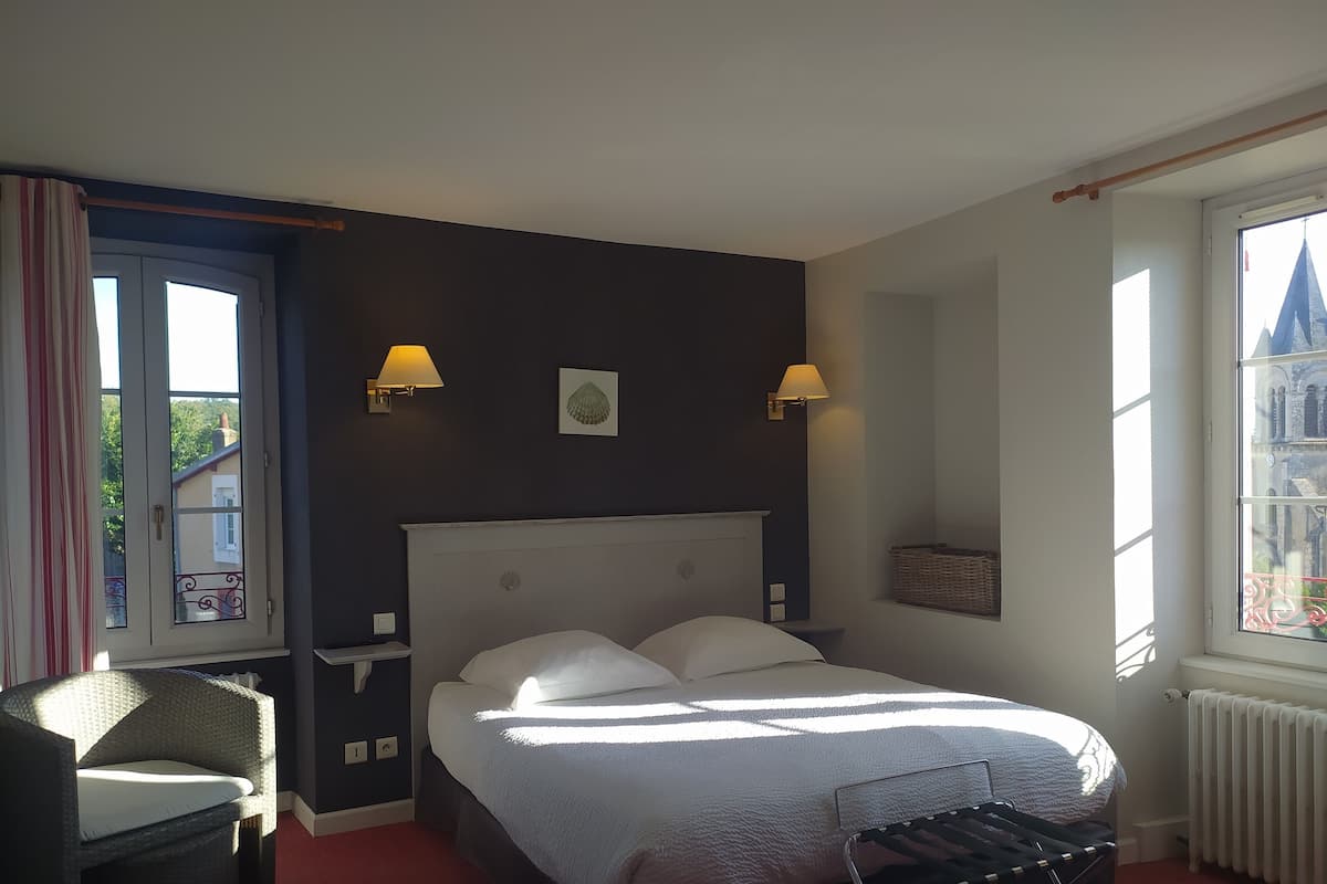 family suite, multiple beds | premium bedding, in-room safe, desk, laptop workspace