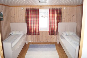 Apartment, Multiple Bedrooms | Individually furnished, free cots/infant beds, free WiFi, bed sheets - Stordalferien (Fjord)