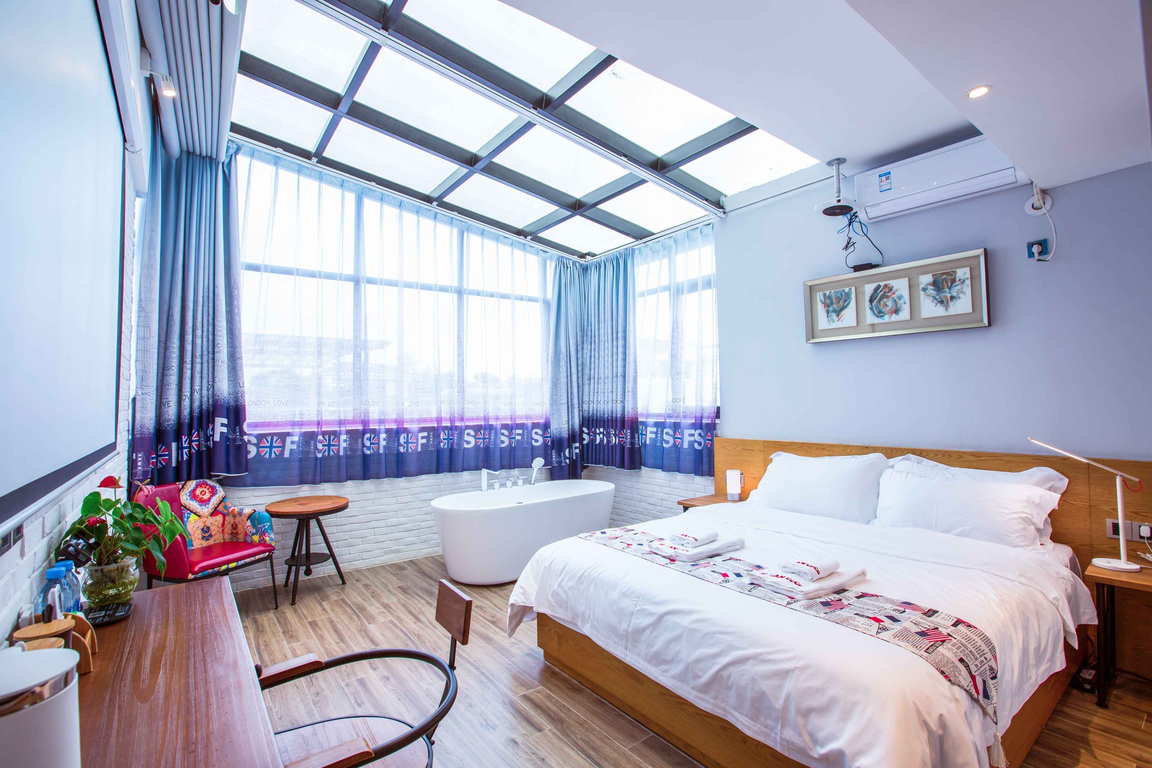 Desk, blackout drapes, iron/ironing board, free WiFi